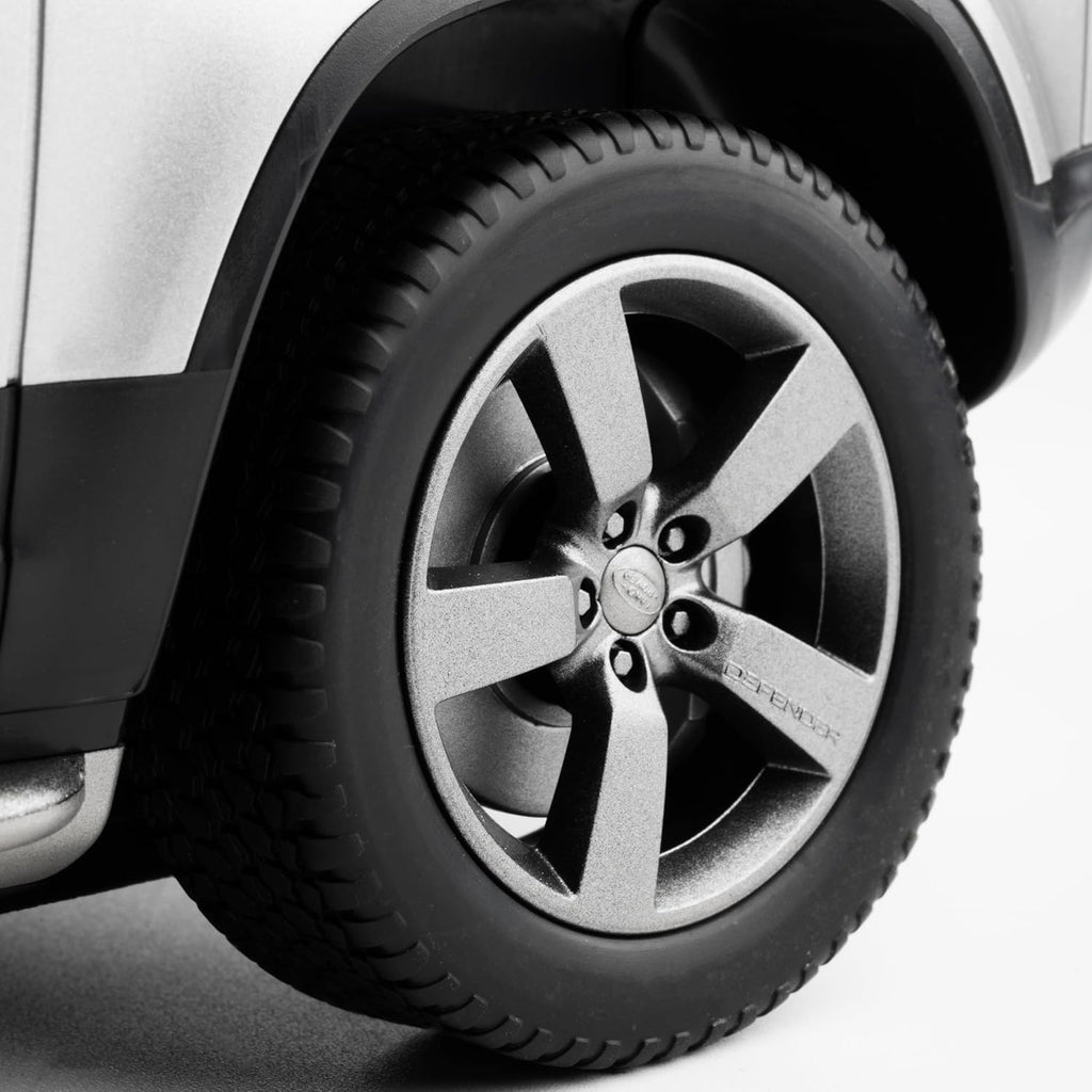 Light Gray RC Car 4x4 Land Rover Defender - 2.4GHz Remote Control Car for Kids & Adults - Extra Spare Parts & Detailed Interior - Rugged Toy SUV - Ages 6+ - Rechargeable Battery - Scale 1:12 - Silver HALSON ENTERPRISE 5_46906315-0b38-46cb-93dd-bd947b27c1c6.jpg Vehicles and Remote Control Toys